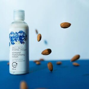 Aroma Magic Almond Moisturising Lotion SPF 15| for 24H nourishment |Moisturizes & revives skin| lotus leaf extracts, jojoba oils, geranium & rose essential oils| Daily Use for Dry Skin - 200ml